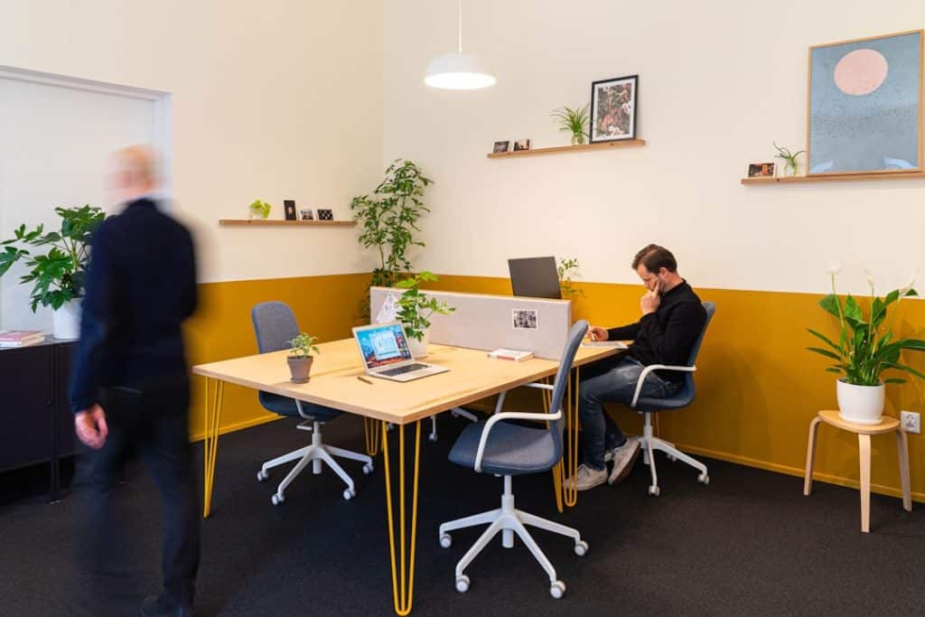 Guía Definitiva: ¿Qué puedes automatizar con n8n? Casos de uso reales para escalar tu negocio 2 portada 49